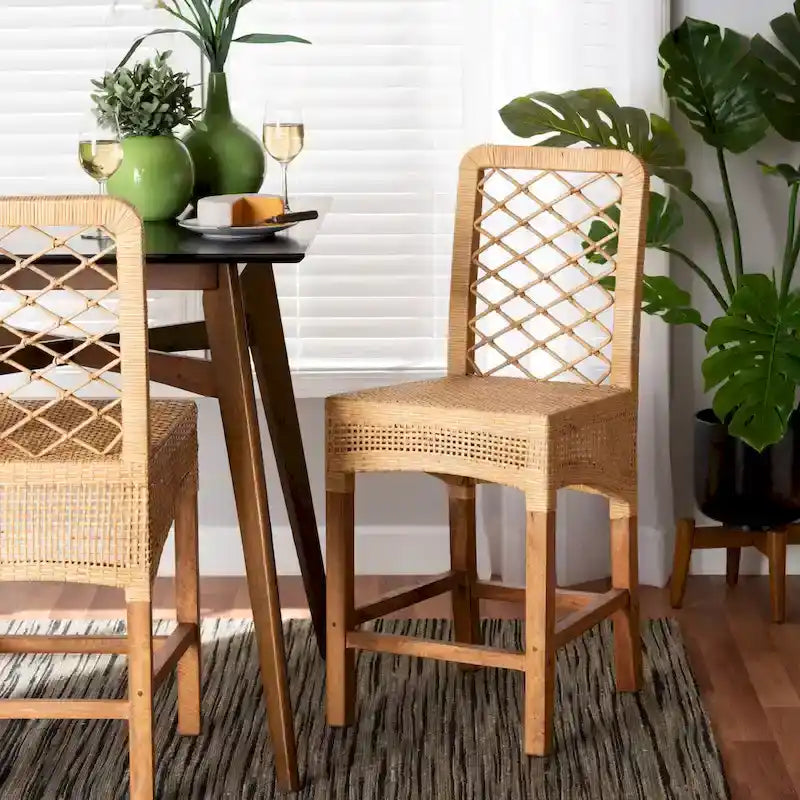 Tabouret de comptoir moderne en rotin naturel marron et bois, style bohème