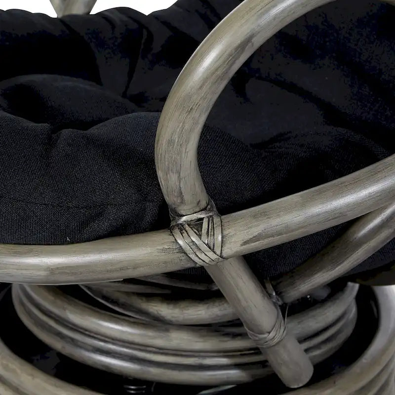 Fauteuil à bascule pivotant en rotin