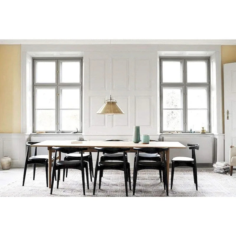 Chaise de salle à manger en bois massif avec coussin en cuir PU et accoudoirs